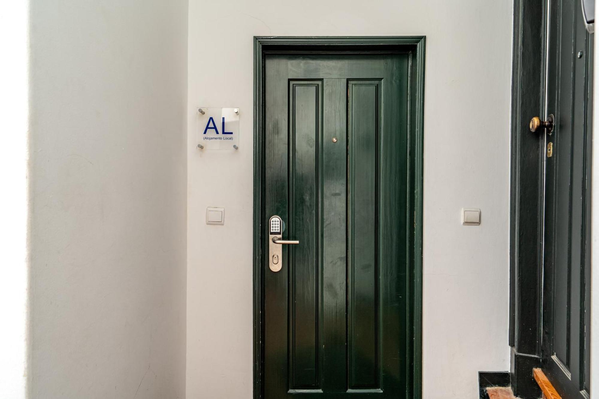 Alfama Terrace 360º - Private Terrace With Exceptional River View With A/C! Лісабон Екстер'єр фото